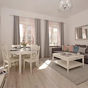apartament-kameralny-przy-ulicy-duga-50.gdanskhotel.org/